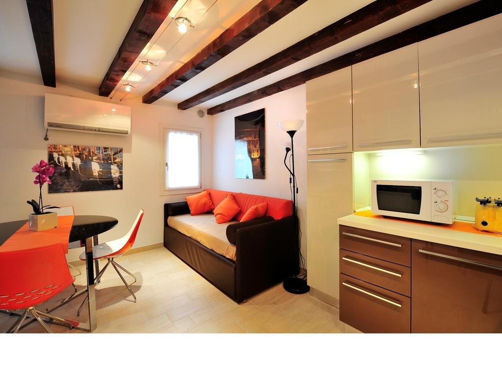 Palace La Vida Apartments By Wonderful Italy Venedik Dış mekan fotoğraf