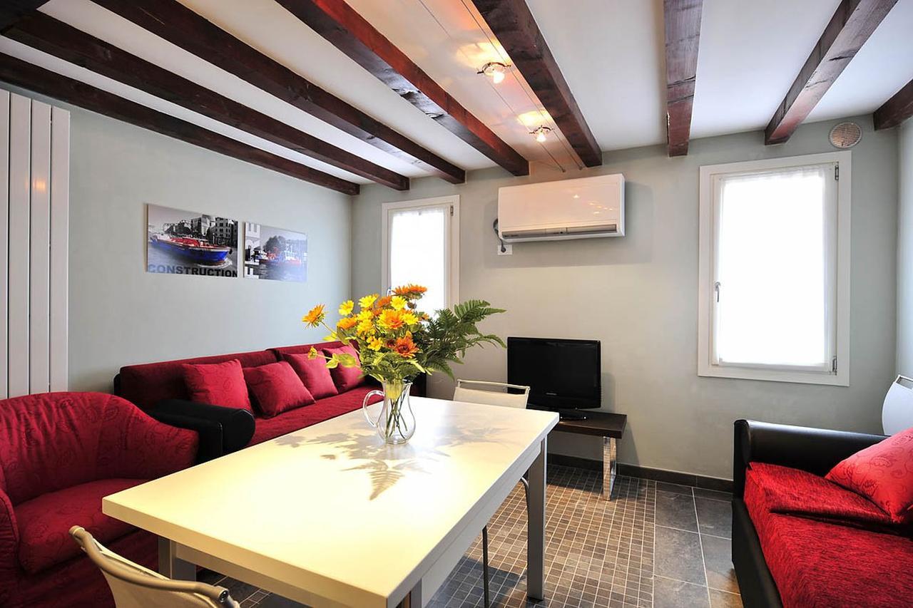 Palace La Vida Apartments By Wonderful Italy Venedik Dış mekan fotoğraf