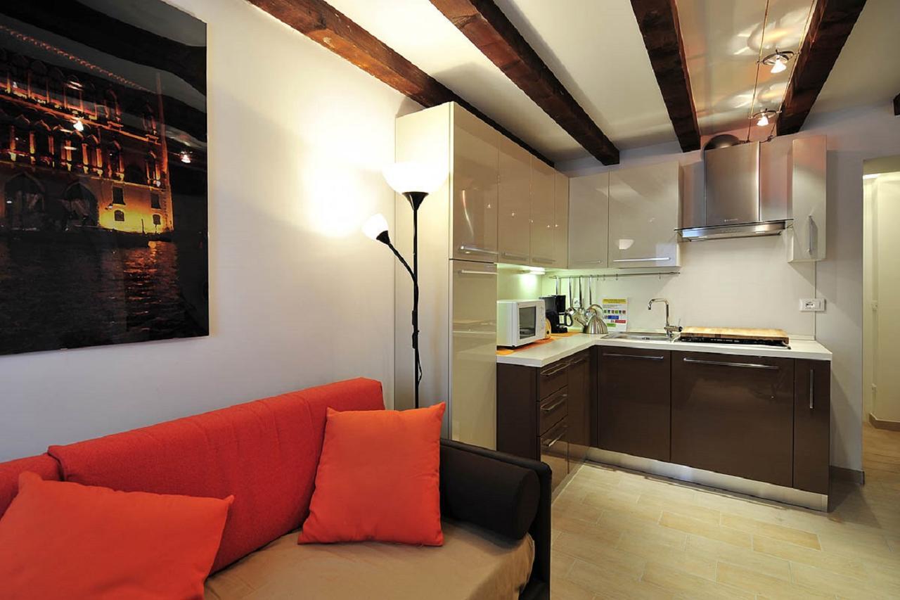 Palace La Vida Apartments By Wonderful Italy Venedik Dış mekan fotoğraf