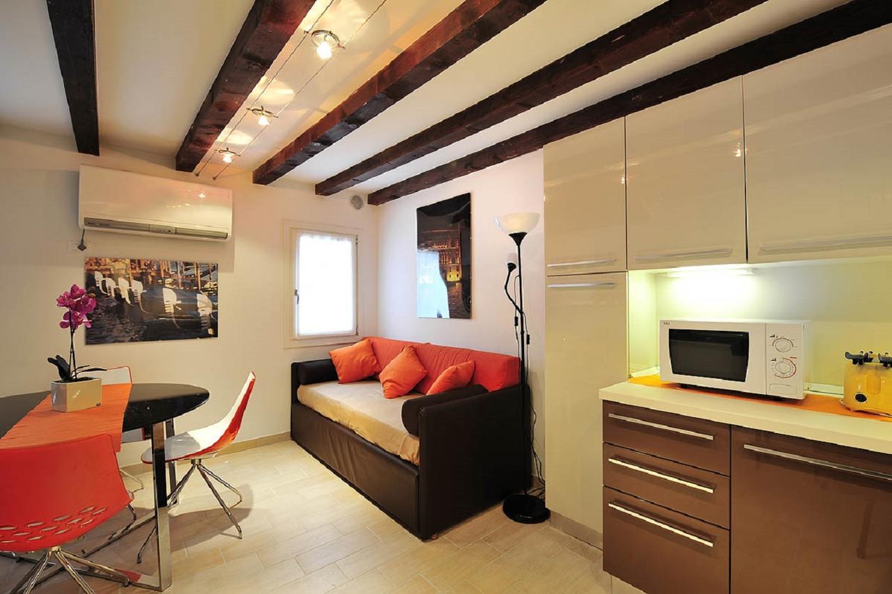 Palace La Vida Apartments By Wonderful Italy Venedik Dış mekan fotoğraf